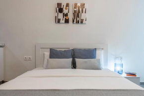 Phaedrus Living: City Center Executive Flat Stadiou